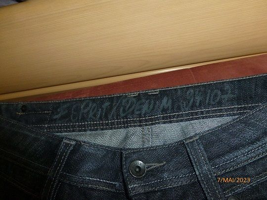 Moderne Jeanshose  NEU   Gr, 38 in Senftenberg