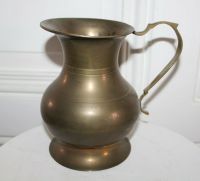 alte Messingkanne Vase mit Henkel schöne Patina 15 cm Düsseldorf - Heerdt Vorschau