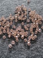 139 Swarovskis Doppelkegel Bicone Vintage Rose 4mm Nordrhein-Westfalen - Rheinbach Vorschau