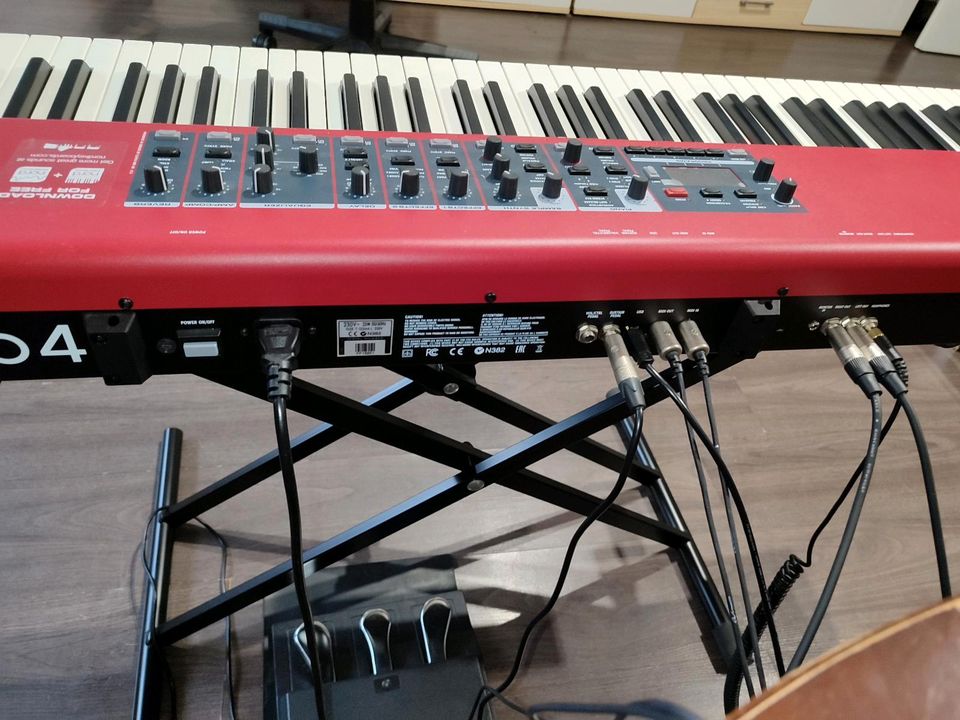 Clavia Nord Piano 4 88 in Heinsberg