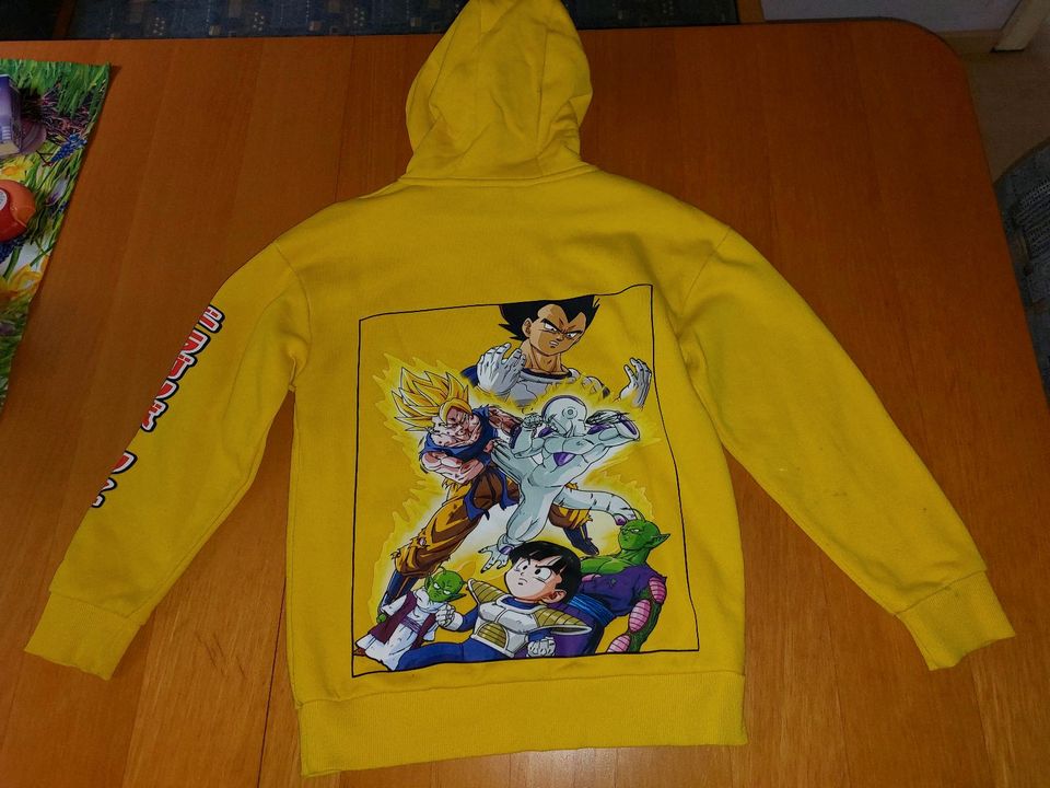 Dragonball Pullover Gelb Gr. 152 in Altenau