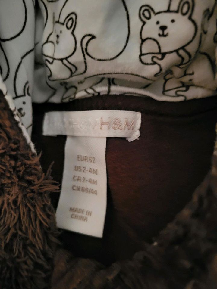 Kuscheliger Overall Einteiler Winter von H&M Gr. 62 in Nüdlingen