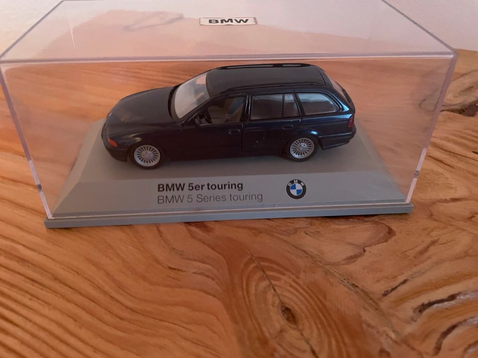 BMW Modellauto 5er Touring in Schleiz