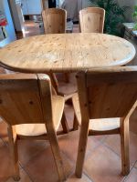 Echtholztisch mit vier Stühlen Hessen - Buseck Vorschau