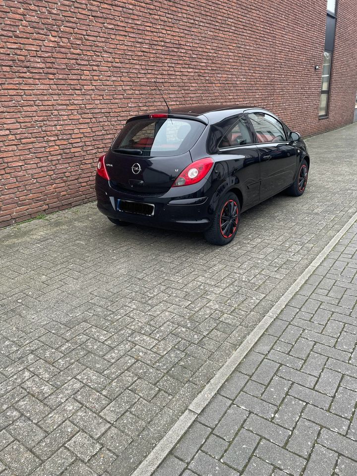 Opel Corsa D 1.2l Tüv Neu in Delmenhorst