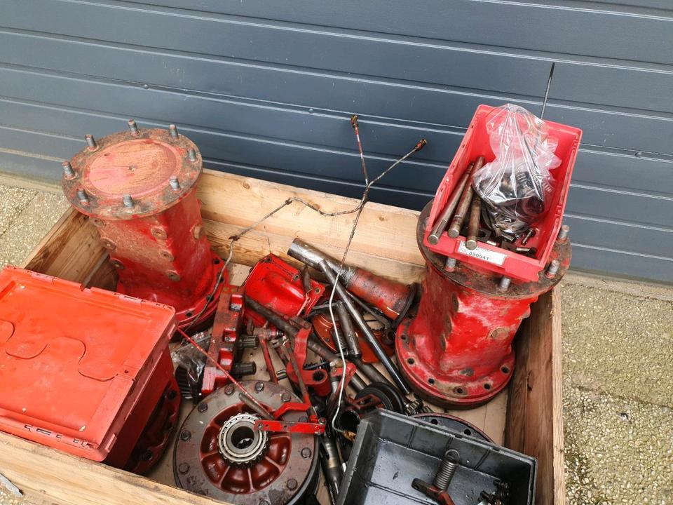 Ihc Case-IH Getriebeteile B-Fam*554*644*744*844*844-S*743*745 in Straelen
