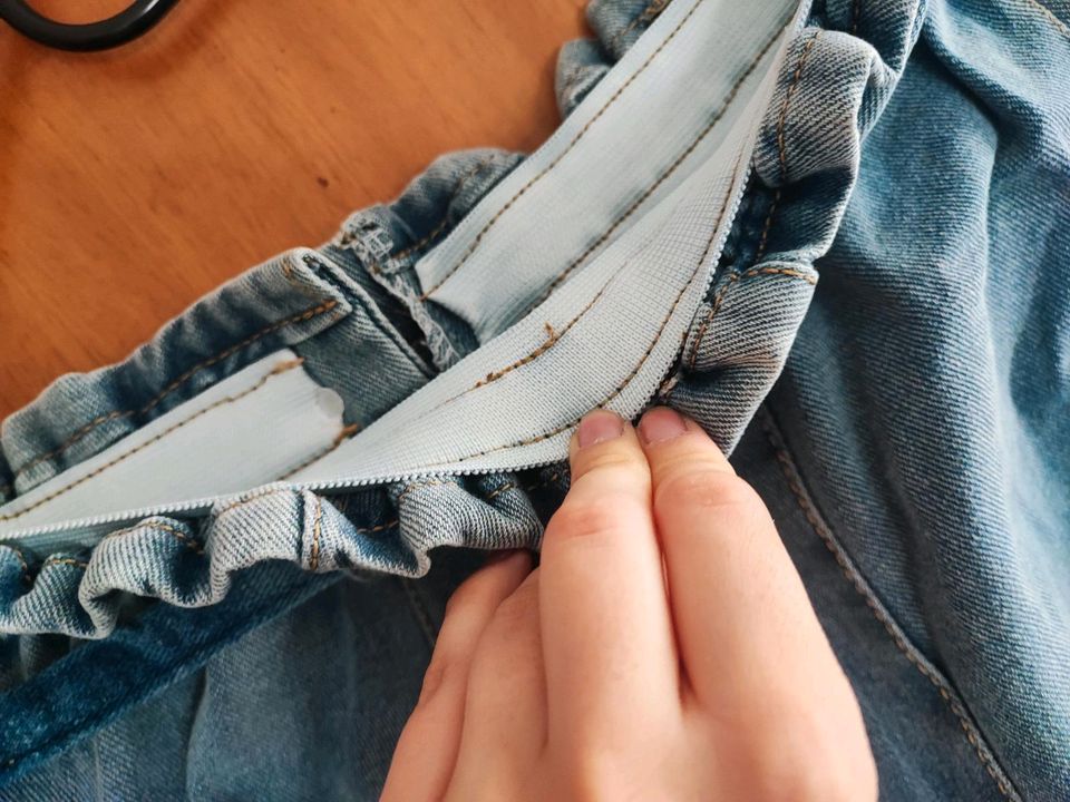 Paperbag Highwaist Jeans mit geradem weitem Bein Gr. L in Köln