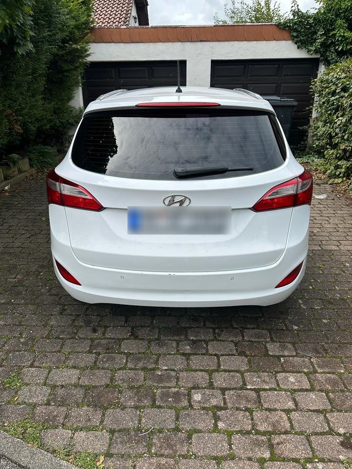 Hyundai i30 GDH 1.6 L in Hamburg