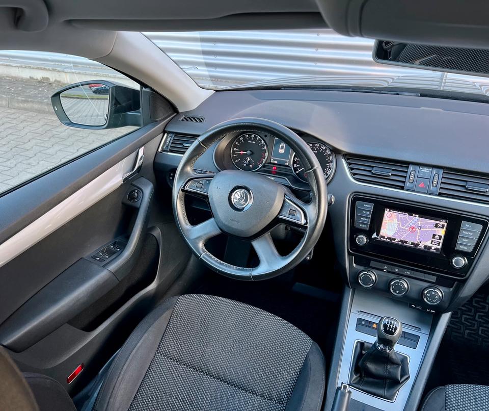 Skoda Octavia 2.0 TDI Ambition Green tec, Scheckheft, 2.Hand in Hannover