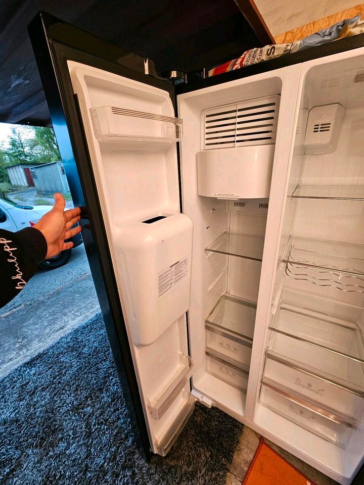 Kühlschrank Grundig in Lauchhammer