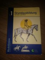 Grundausbildung für Reiter und Pferd Band 1 Düsseldorf - Gerresheim Vorschau