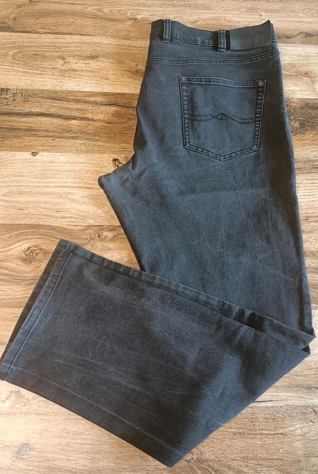 Herren Jeans schwarz Gr. 30 (60) in Nalbach