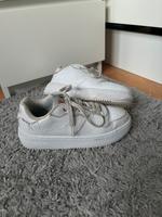 Karl Kani Sneaker Schuhe weiß mit Logo Größe 38 Niedersachsen - Osnabrück Vorschau