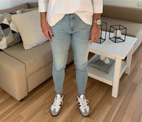 Reiko Skinny Jeans „Lily“ mit Elastan Größe 28 in hellblau Bayern - Hettstadt Vorschau