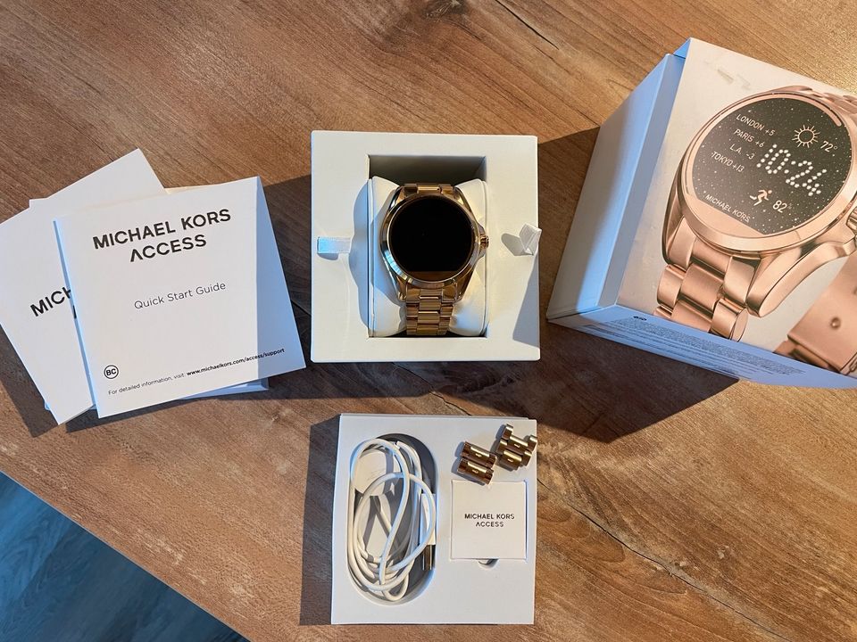MICHAEL KORS Smartwatch (DW2c) in Bayern - Büchlberg | eBay Kleinanzeigen  ist jetzt Kleinanzeigen