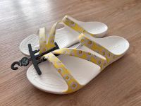 Crocs Kadee II Graphic Sandalen - Gänseblümchen 42-43 NEU Nordrhein-Westfalen - Lünen Vorschau