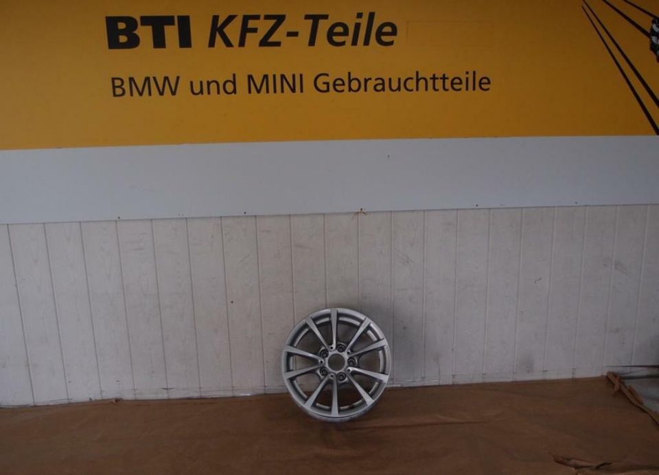 BMW 3eR F30 F31 4er F32 F33 LM Rad V-Speiche 390 16" 6796236 in Oberhausen
