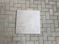 Abverkauf Outdoorfliese V&B Orlando medium grey 60x60x2cm I. Wahl Niedersachsen - Schüttorf Vorschau