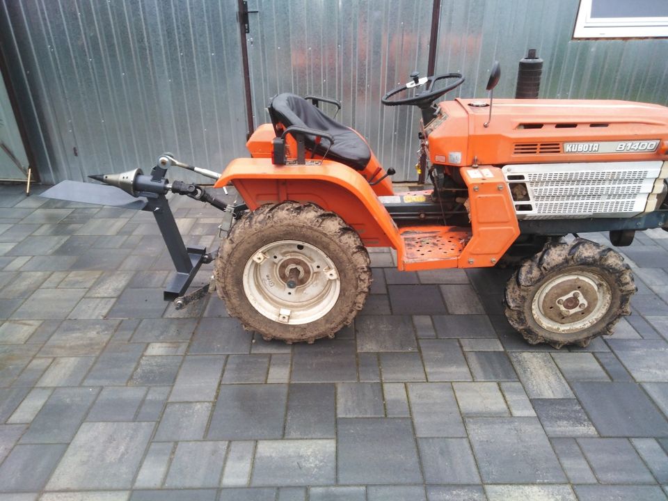 Kegelspalter Traktor Holzspalter mit Kegel 150mm Kategorie 2 in Darmstadt