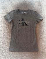 Calvin Klein T-Shirt / Kurzarm Shirt Gr. XS ungetragen Bayern - Maxhütte-Haidhof Vorschau