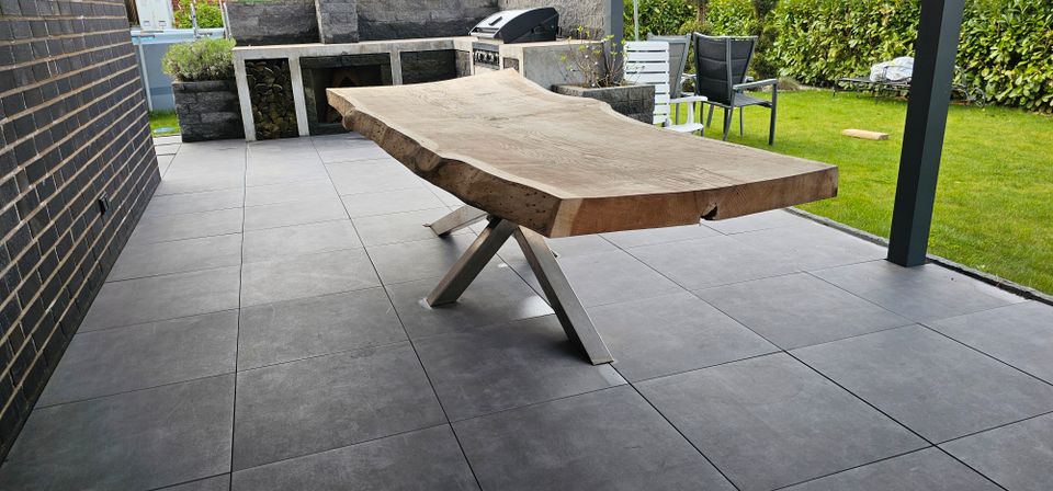 Esstisch ca.3m lang mit Eichenplatte Outdoortisch Gartentisch in Lauenau