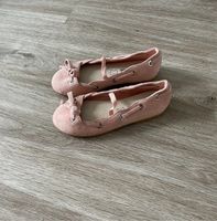 Schicke festliches Schuhe / Ballerinas Leder rosa Gr. 28 Niedersachsen - Vechelde Vorschau