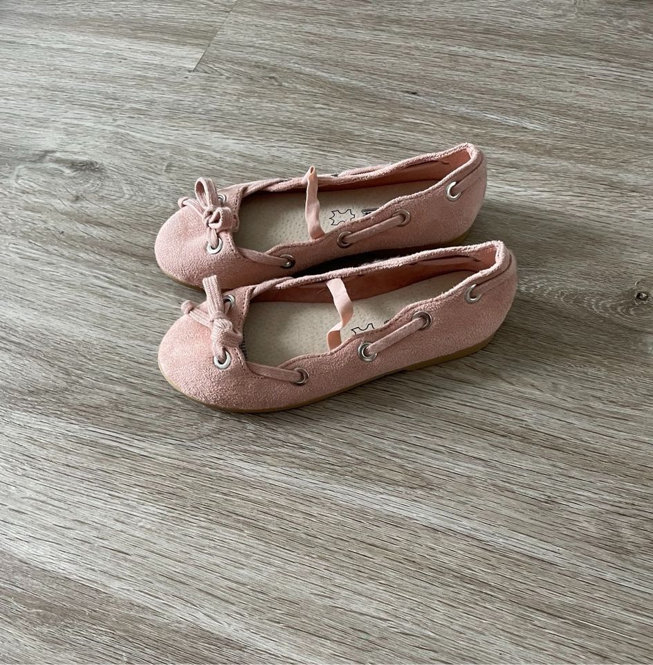 Schicke festliches Schuhe / Ballerinas Leder rosa Gr. 28 in Vechelde