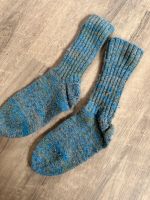 Selbst gestrickte Socken Größe 38/39 Niedersachsen - Friesoythe Vorschau