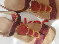 Rieker Sandalen in burgunder rot mit gold Metall Applik,Gr.39 Top Saarbrücken-Mitte - St Johann Vorschau