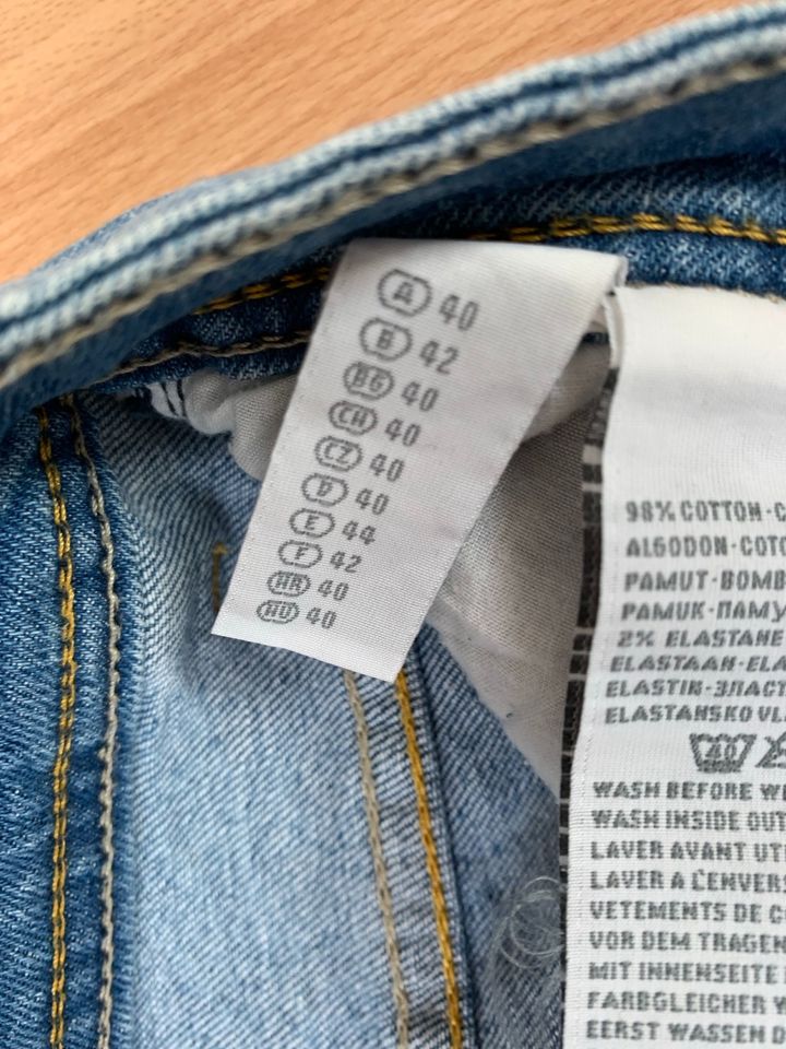 Yessica Shorts 40 Jeans C&A wie neu in Düren