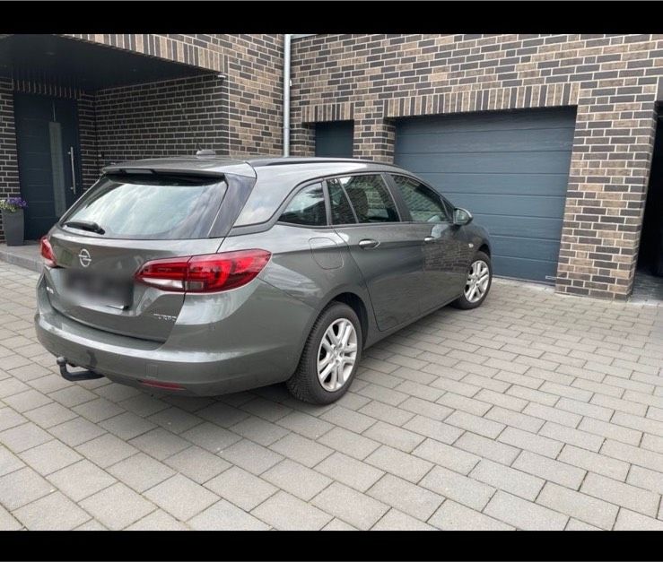 Opel Astra Sports Tourer in Glandorf