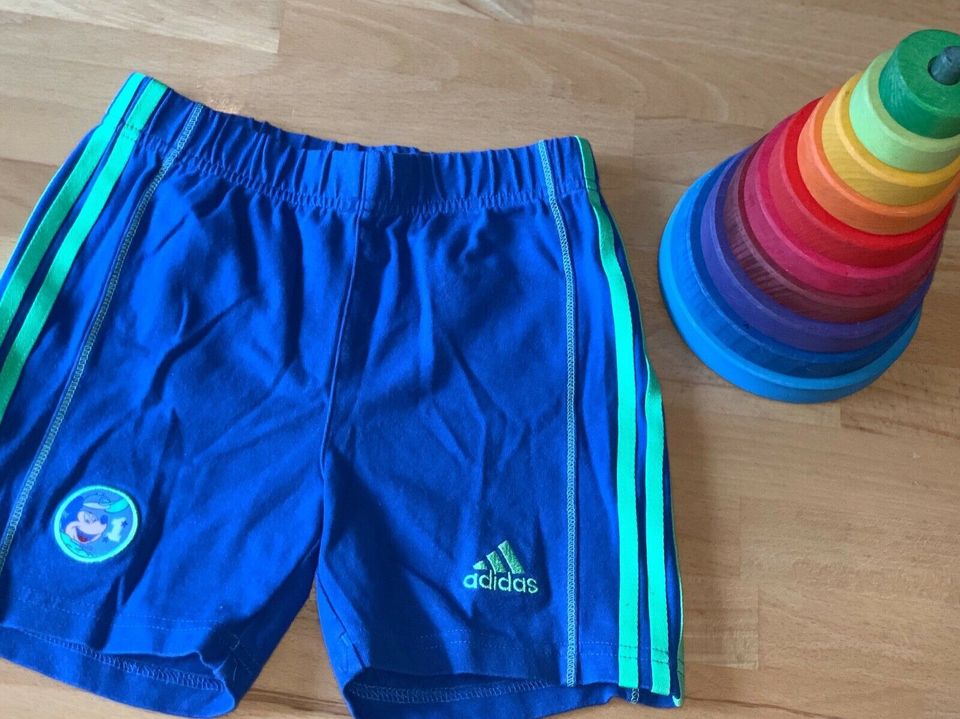 Adidas Shorts, kurze Hose, Mickey Mouse, Trainingshose Gr.92 in Bergedorf -  Hamburg Lohbrügge | Babykleidung Größe 92 kaufen | eBay Kleinanzeigen ist  jetzt Kleinanzeigen