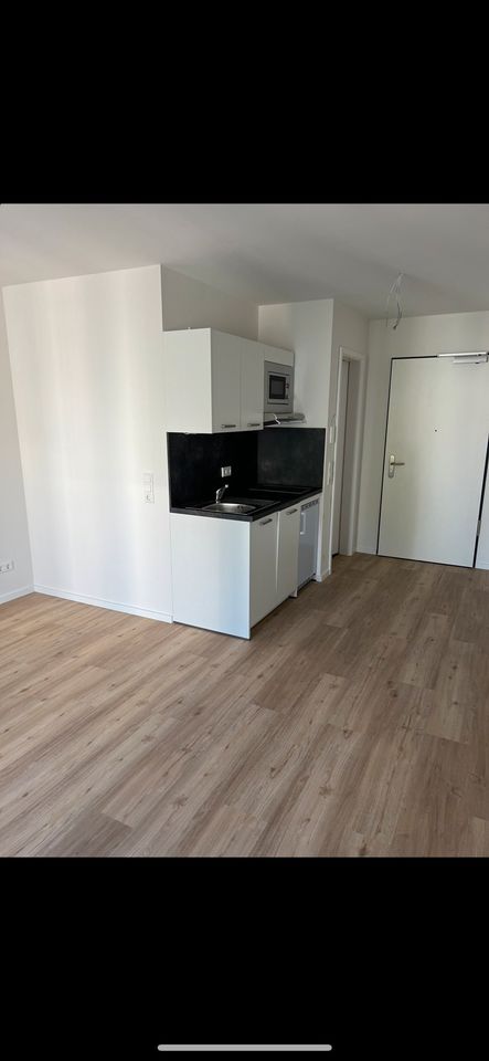 Neubau 1-Zimmerwohnung sucht Nachmieter in Kiel