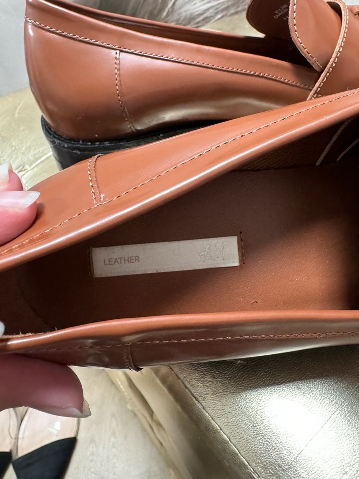 H&M Leder Slipper 38 in Rastatt