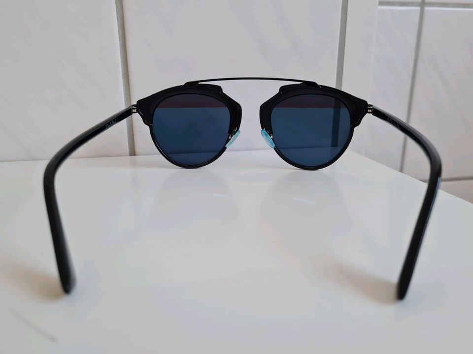 Sonnenbrille von Dior in Herrenberg
