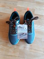 Sneaker Turnschuhe NEU MIT ETIKETT Baden-Württemberg - Aspach Vorschau