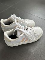 Adidas Sneaker gr 32 Baden-Württemberg - Fronreute Vorschau