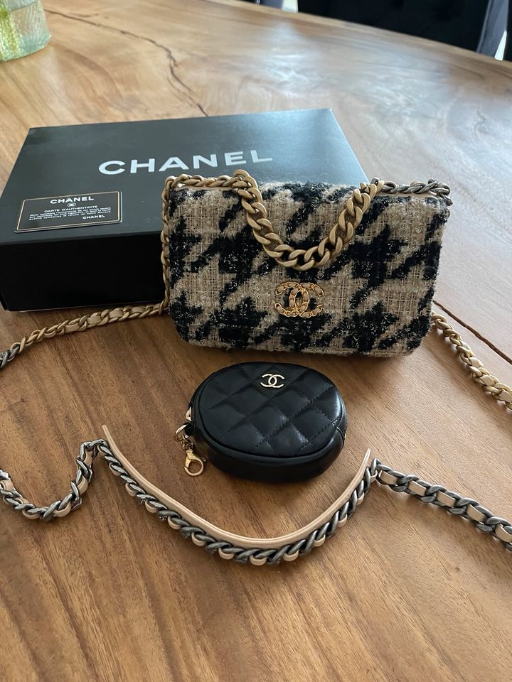 Chanel 19 Wallet on Chain Woc Karl Lagerfeld 2019 Hahnentritt in Kelkheim