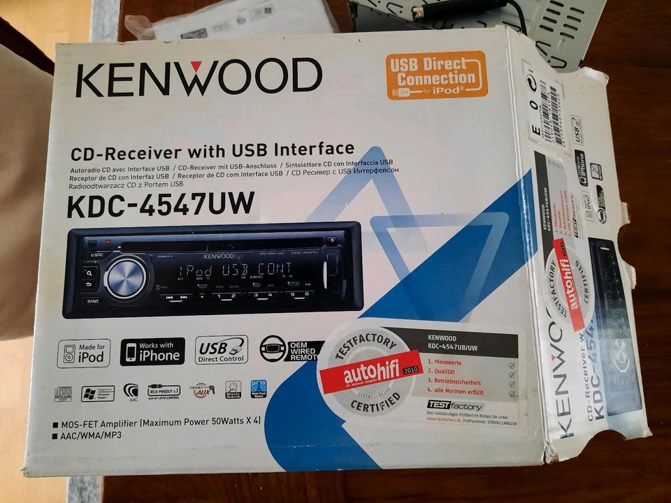 Kenwood-Autoradio mit CD-Receiver und USB-Anschluss in Kahl am Main