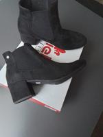 Rieker Stiefeletten, Gr. 39, schwarz, Velours ohne Reißverschluss Hessen - Mühlheim am Main Vorschau