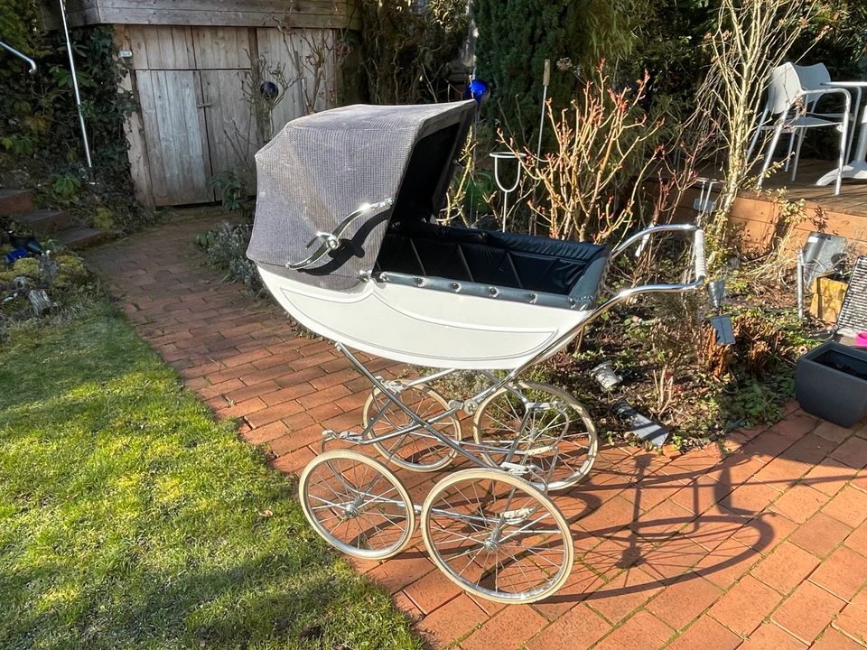 Kinderwagen „Silver-Cross“ französische Ausführung in Coburg