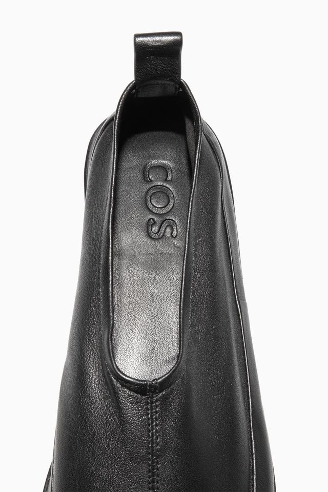 COS LEDER BALLERINAS LEATHER BALLET FLATS in Berlin