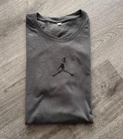 Jordan Shirt Gr. XL Grau Herren T Shirt Top Zustand Niedersachsen - Buxtehude Vorschau