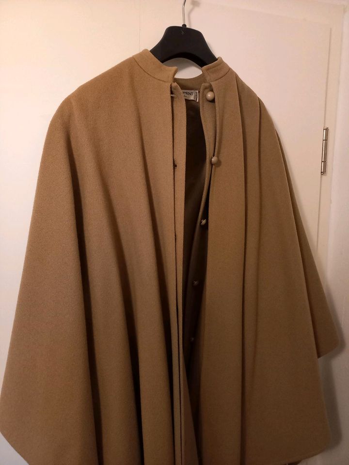 Saint laurent Cape Vintage in Düsseldorf