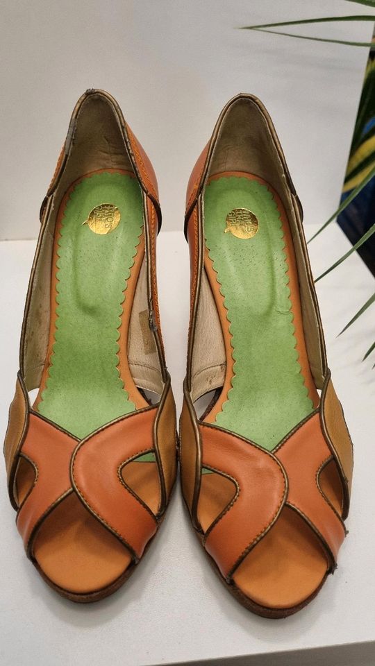 Vintage Leder Pumps, High Heels, Orange, Gr 39 in Erlangen