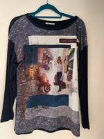 Langarmshirt Promod, dunkelblau mit Print vorn, Gr S(36) Hessen - Kassel Vorschau