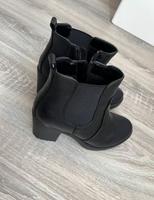 Damenstiefel mit Absatz Niedersachsen - Wilhelmshaven Vorschau