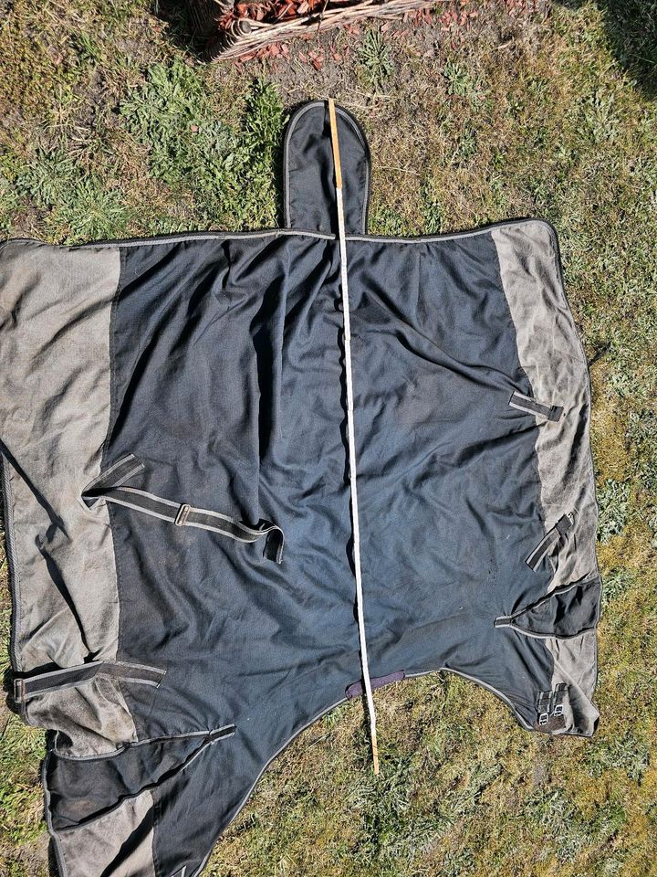 Verschiedene Outdoordecken Gr. 135, 125 cm in Barßel