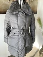 ARMANI Winterjacke / grau mit Fell Bayern - Reckendorf Vorschau