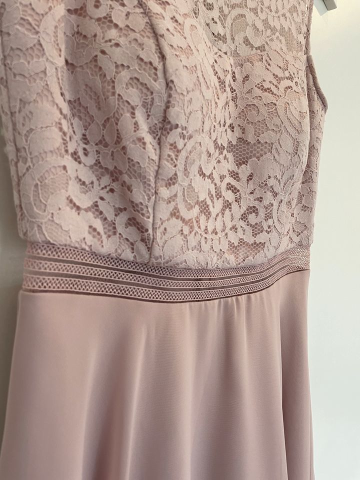 Festliches Kleid mit Spitze rosa Vera Mont in Lorsch